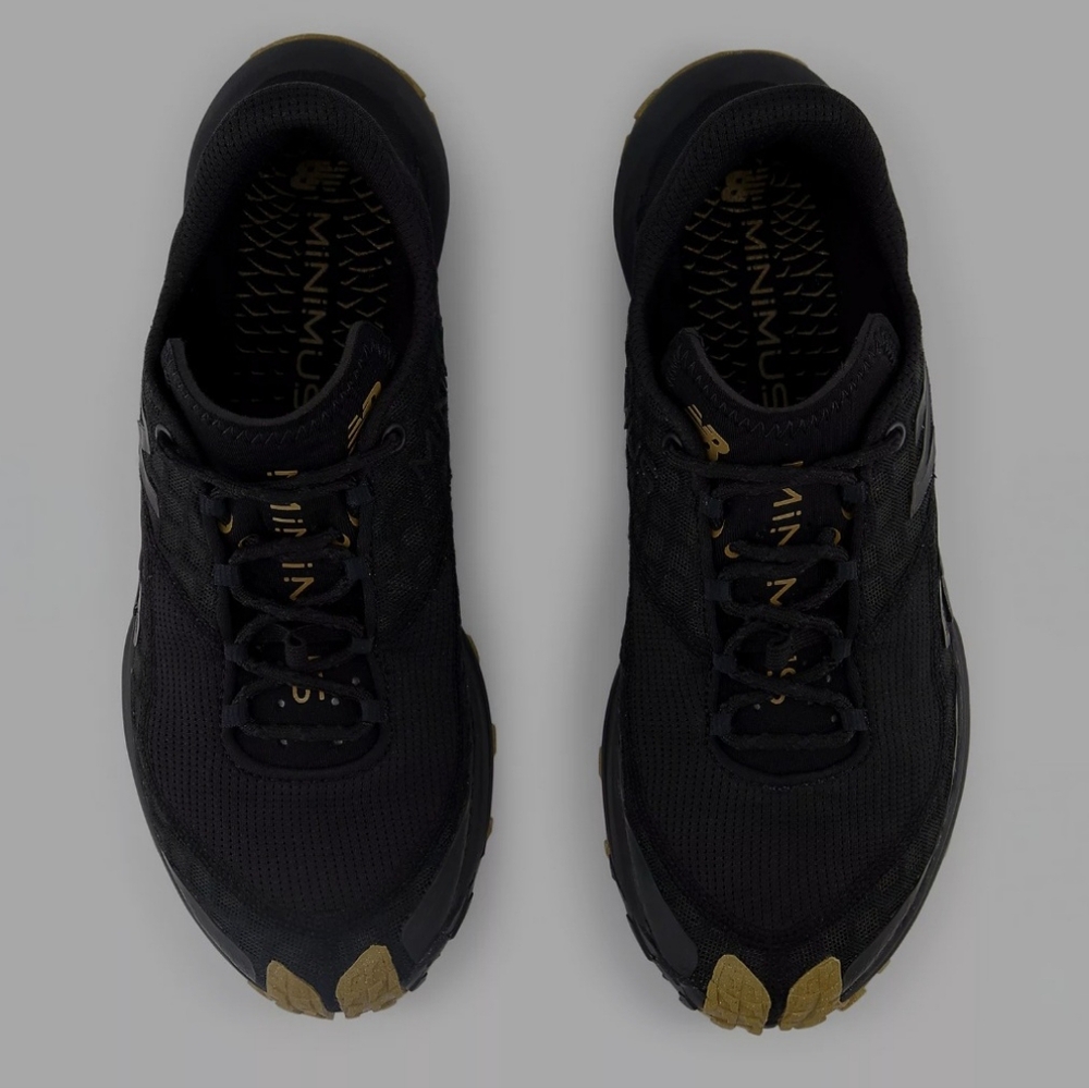 New Balance Minimus trail  Black and Gold Sneakers men's size 8 NWT